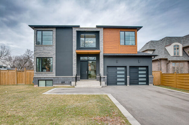 Two-storey House Architects in Oakville